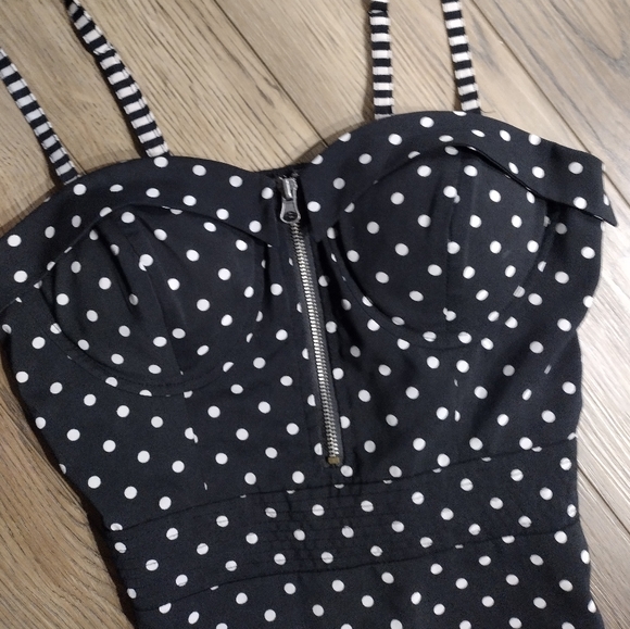 Polka dot corset-like top - Picture 5 of 13